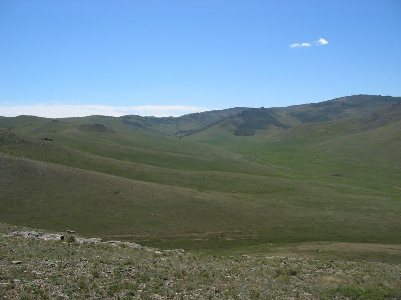 Hiking to the Tourist Camp