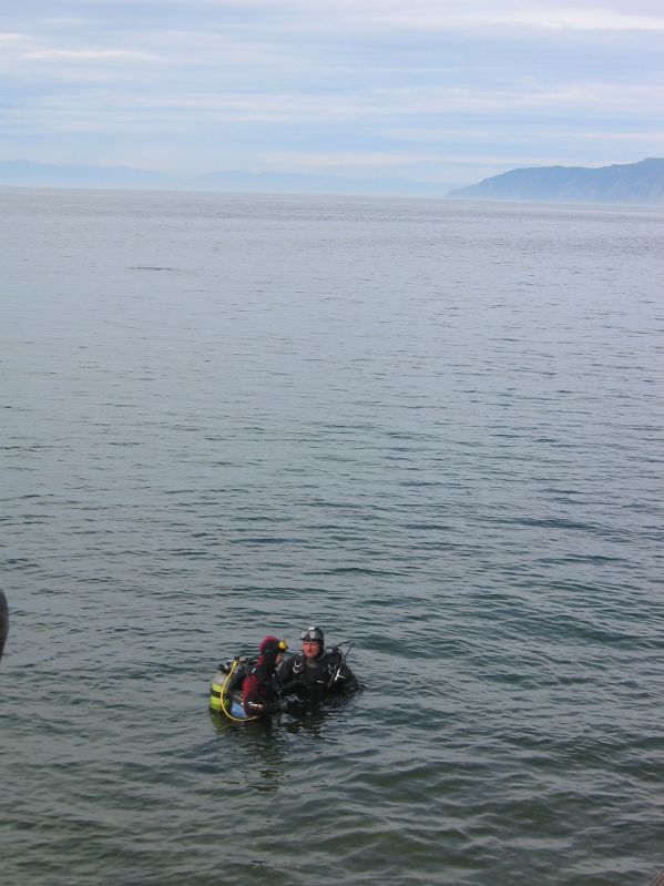 Listvjanka - Scuba Divers in Lake Baikal