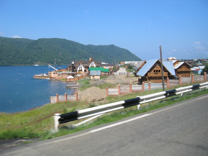 Between Listvjanka and Irkurtsk