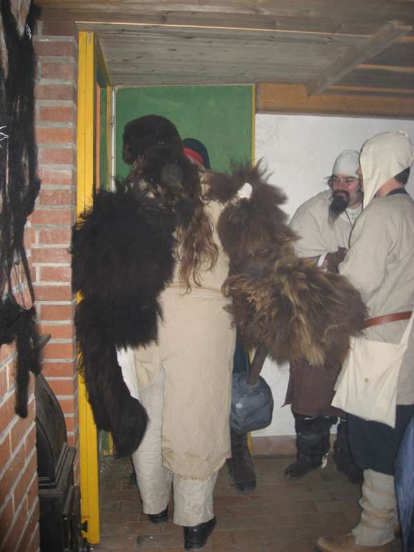The Troll disturbs a meeting of the cult of the black glove