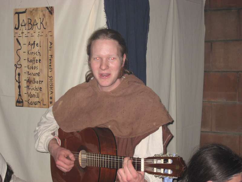 Entertainment by the Innkeeper