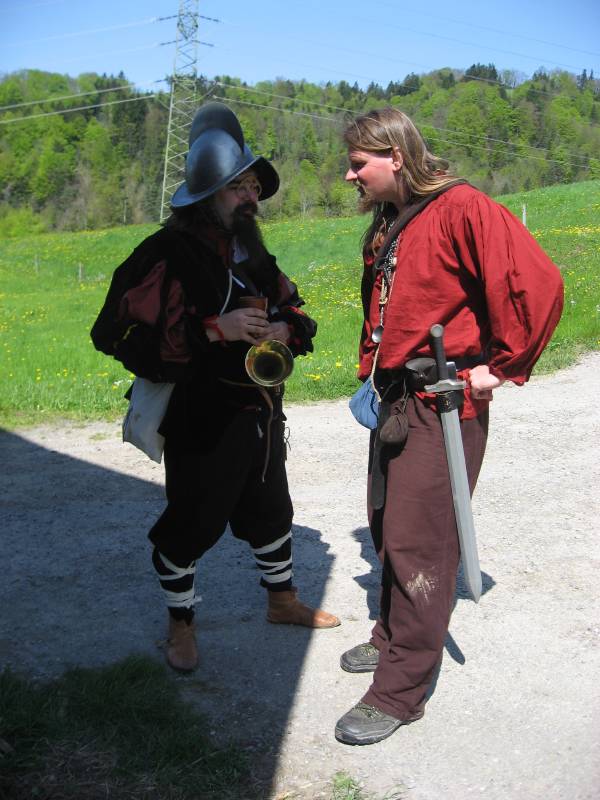 Frederick in discussion with the traders