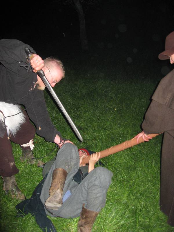 Conspirazius Tintenfeder is caught stealing