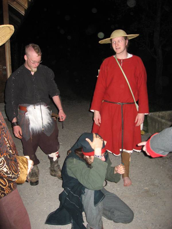 Conspirazius Tintenfeder is caught stealing