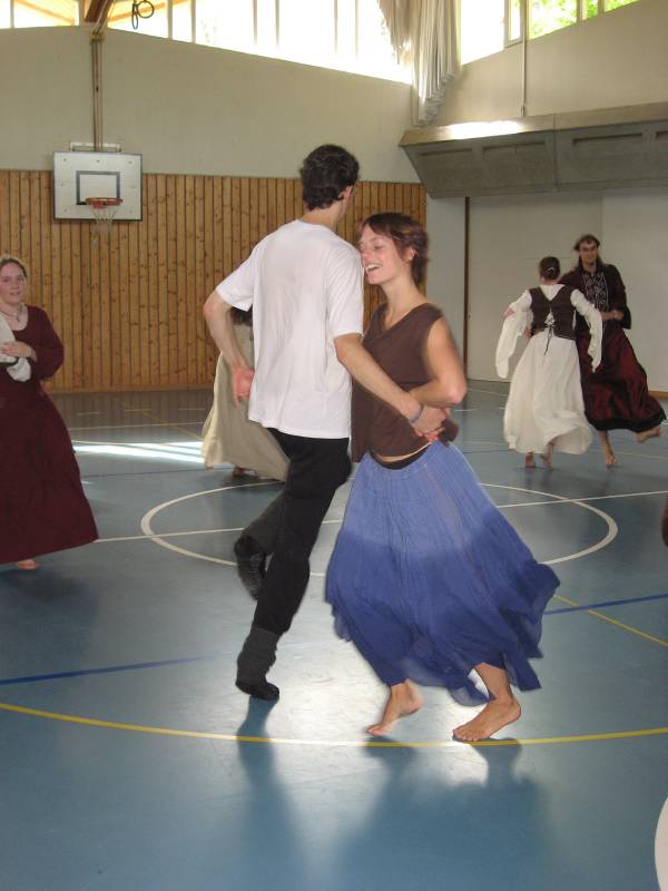 Circle dancing