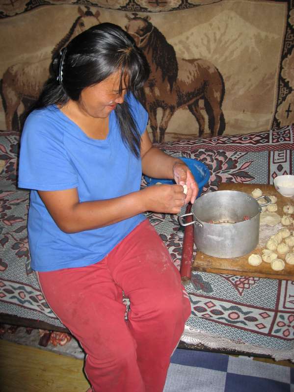 Amarjargal preparing Buuz