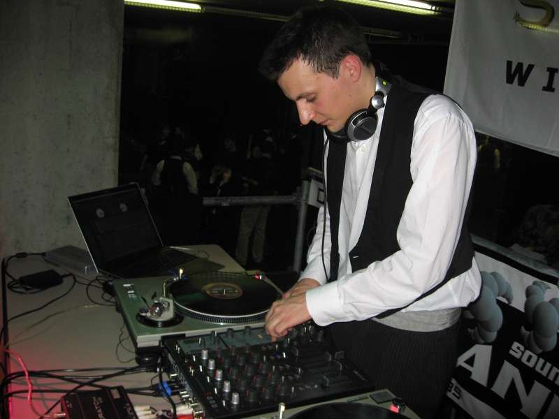 DJ Dominic